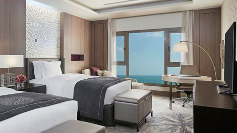 Twin room at InterContinental Doha